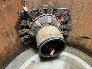 写真１　M2146-1推進機到達状況